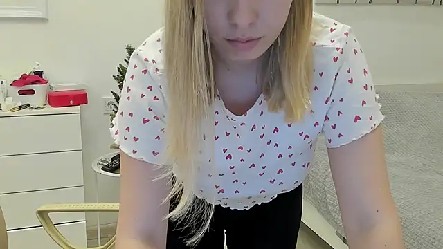 Mia shy1 online show from 28, 12, 2024