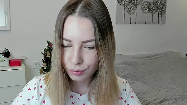 Mia shy1 online show from 6, 1, 2025