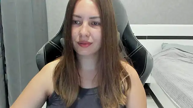Mia shy1 online show from 24, 7, 2026