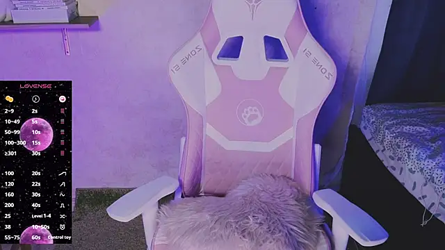 Lucy Millss online show from 21, 2, 2025