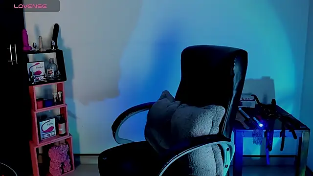 sara goodgirl13 online show from 10, 9, 2025