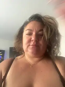 Snapshot of MikyVesela chatting on 15, 7, 2026 MikyVesela online show from 15, 7, 2026
