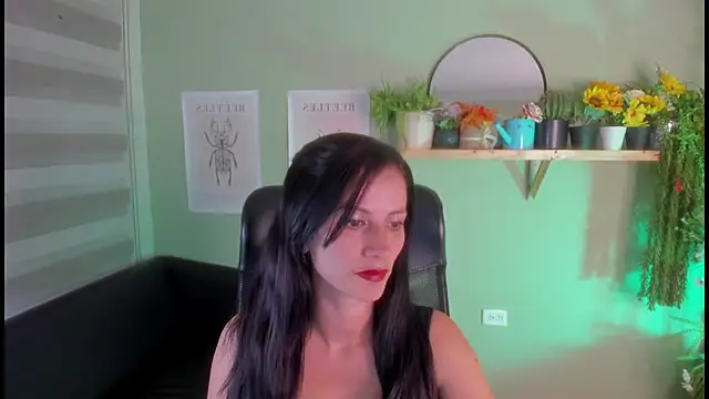 Snapshot of Aliiz_01 chatting on 24, 1, 2025 Aliiz 01 online show from 24, 1, 2025