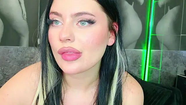 celia chanel online show from 14, 3, 2025