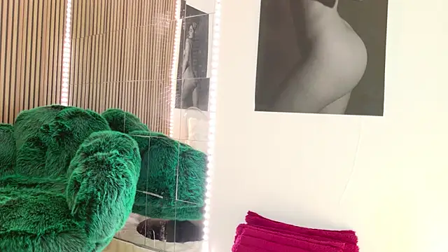 celia chanel online show from 18, 6, 2026