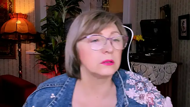 Snapshot of sugar_vivien chatting on 18, 1, 2025 sugar vivien online show from 18, 1, 2025