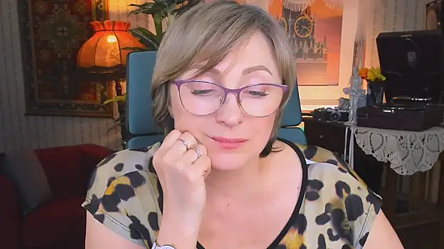 Snapshot of sugar_vivien chatting on 5, 2, 2025 sugar vivien online show from 5, 2, 2025