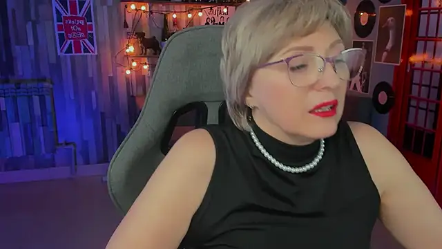 Snapshot of sugar_vivien chatting on 13, 2, 2025 sugar vivien online show from 13, 2, 2025