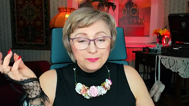 Snapshot of sugar_vivien chatting on 5, 3, 2025 sugar vivien online show from 5, 3, 2025