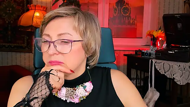 Snapshot of sugar_vivien chatting on 5, 3, 2025 sugar vivien online show from 5, 3, 2025