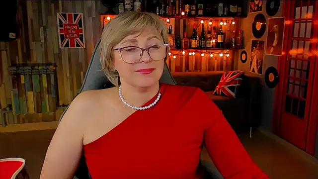 Snapshot of sugar_vivien chatting on 8, 3, 2025 sugar vivien online show from 8, 3, 2025