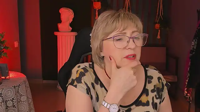 Snapshot of sugar_vivien chatting on 12, 3, 2025 sugar vivien online show from 12, 3, 2025