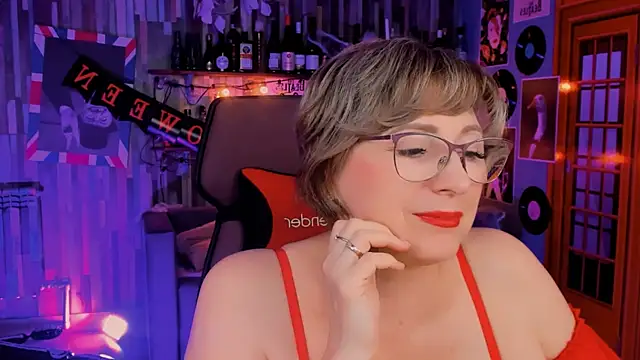 Snapshot of sugar_vivien chatting on 25, 10, 2025 sugar vivien online show from 25, 10, 2025