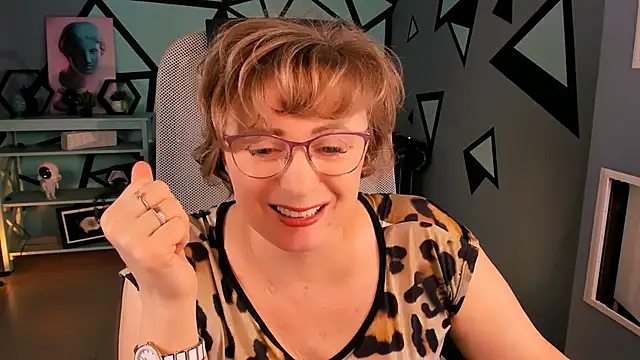 Snapshot of sugar_vivien chatting on 19, 11, 2025 sugar vivien online show from 19, 11, 2025