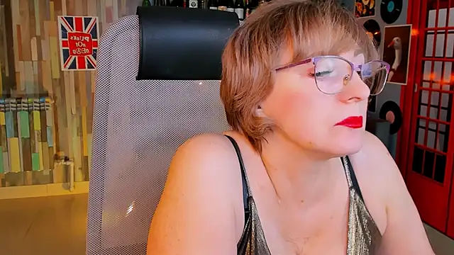 Snapshot of sugar_vivien chatting on 3, 12, 2025 sugar vivien online show from 3, 12, 2025