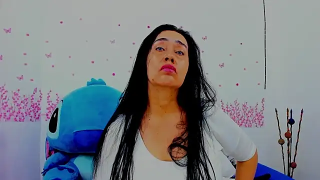 HorniestMilf online show from 11, 6, 2026