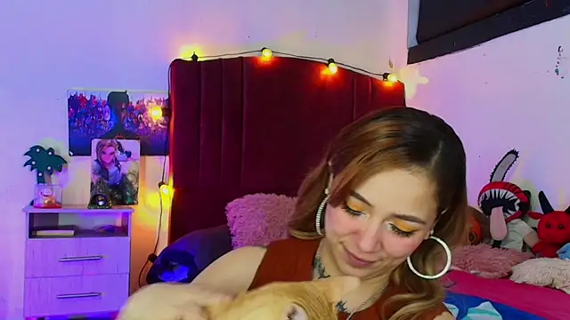 alisson zafiro  online show from 1, 11, 2025