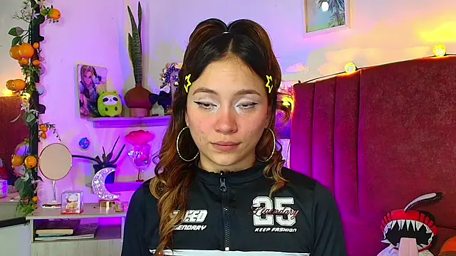 alisson zafiro  online show from 9, 4, 2026