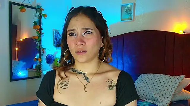 alisson zafiro  online show from 23, 4, 2026