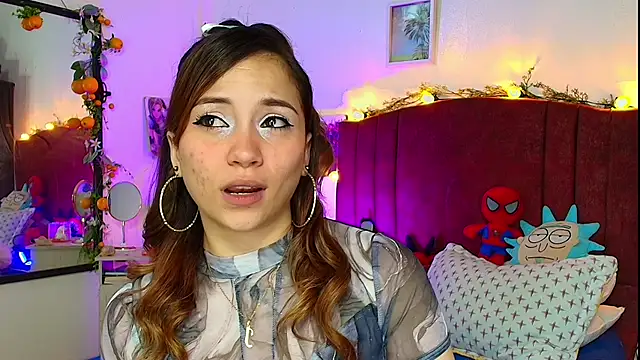 alisson zafiro  online show from 26, 4, 2026