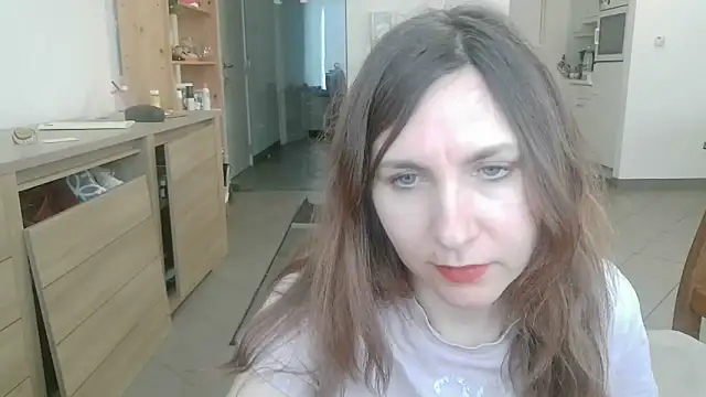 JasmineGlamour online show from 26, 4, 2026