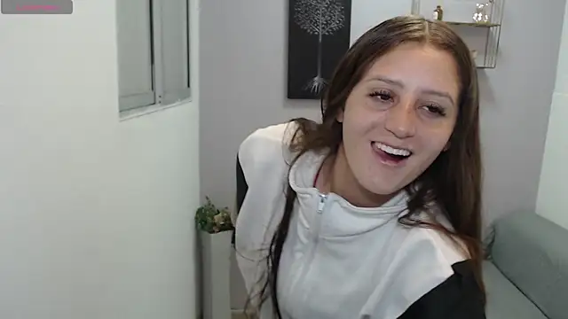 valerie diaz1 online show from 16, 10, 2025