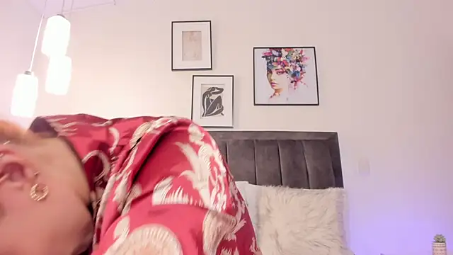 helen mooree online show from 11, 1, 2025