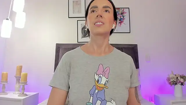 helen mooree online show from 6, 3, 2026