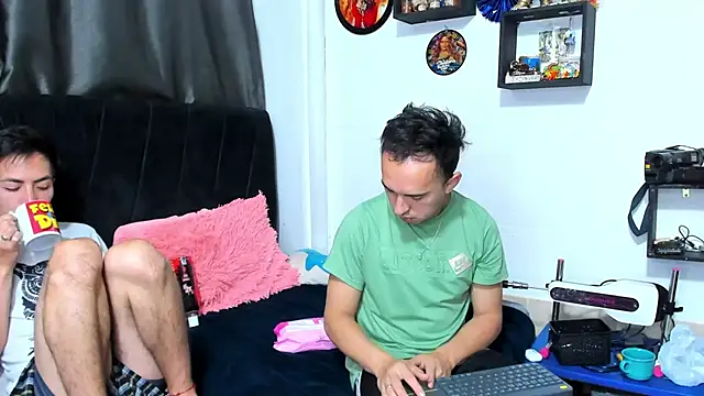 Snapshot of big-dicktop23 chatting on 18, 5, 2026 big-dicktop23 online show from 18, 5, 2026