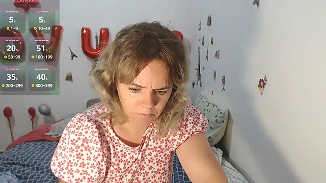 hotmilf4uxxx online show from 27, 7, 2026