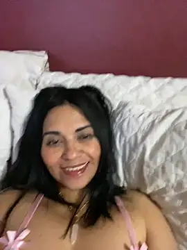 paolagomez  online show from 20, 2, 2025