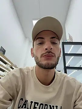 Sxxthiago online show from 3, 12, 2025