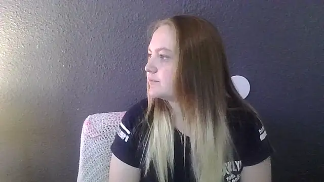 PhatAssBlond online show from 28, 2, 2025