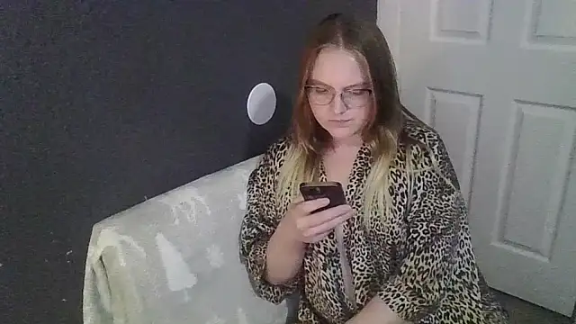 PhatAssBlond online show from 5, 3, 2025