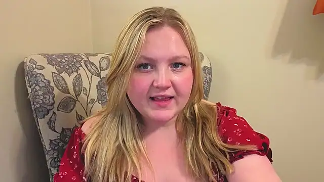 PhatAssBlond online show from 19, 4, 2026