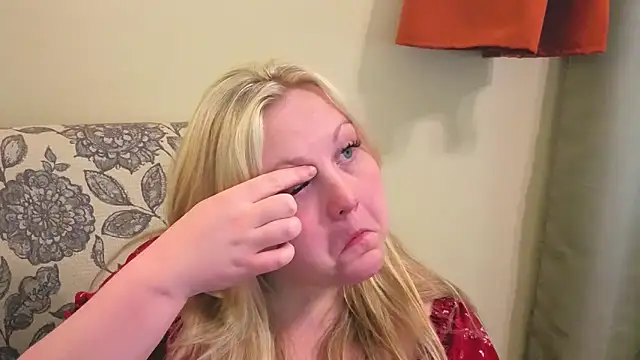 PhatAssBlond online show from 26, 4, 2026