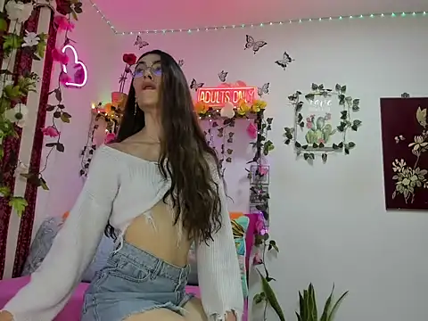 Snapshot of anasttacia_210 chatting on 15, 10, 2025 anasttacia 210 online show from 15, 10, 2025