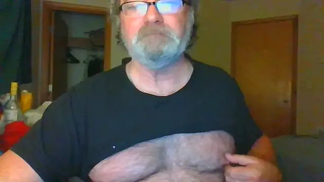 Snapshot of Doherty10 chatting on 18, 11, 2025 Doherty10 online show from 18, 11, 2025