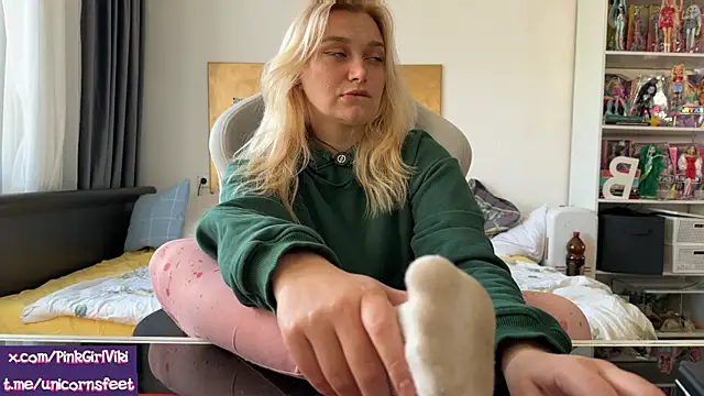 unicornsfeet online show from 23, 4, 2026