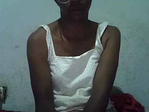 Snapshot of ElianeHot chatting on 10, 6, 2026 ElianeHot online show from 10, 6, 2026