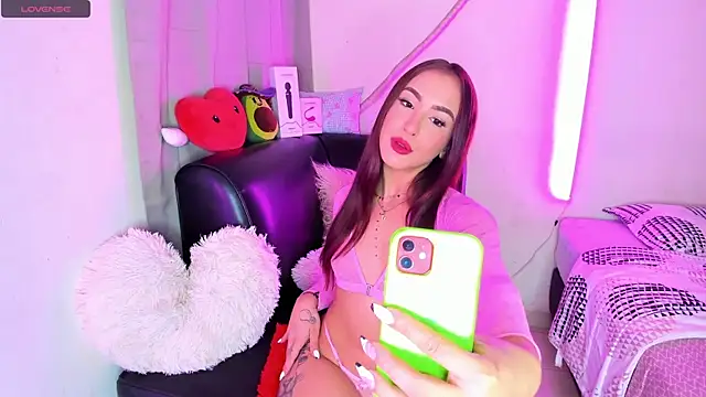 Snapshot of Gothic_slut-without_limit chatting on 1, 3, 2025 Gothic slut-without limit online show from 1, 3, 2025