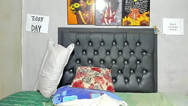 Darlyquenn11 online show from 11, 2, 2025