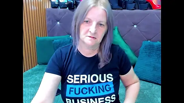 Lilly hott online show from 12, 9, 2025