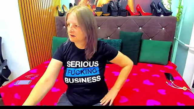 Lilly hott online show from 1, 10, 2025