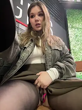 PumaShyXD online show from 25, 4, 2026