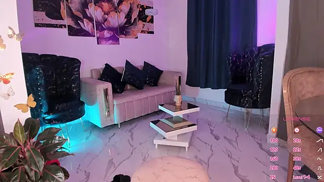 pretty pettite online show from 8, 2, 2025