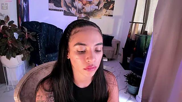 pretty pettite online show from 6, 2, 2026