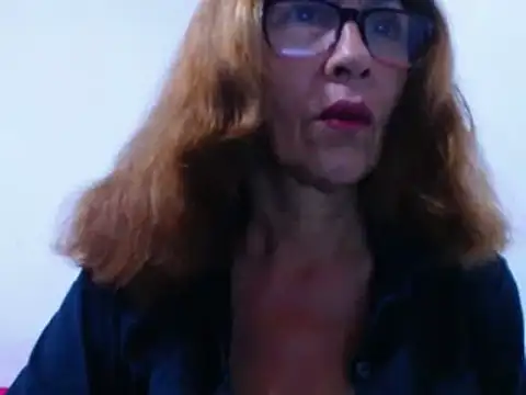 Snapshot of cristal_collins1 chatting on 5, 2, 2025 cristal collins1 online show from 5, 2, 2025
