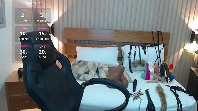 luciana ballesteros  online show from 28, 11, 2025