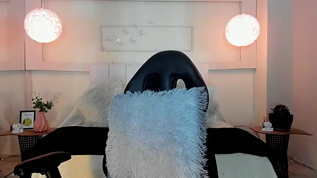 RamonaSimons online show from 25, 2, 2026